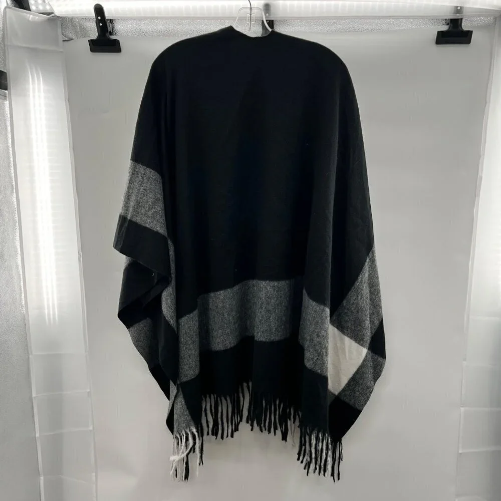 Belle by Kim Gravel Womens Open Front Poncho Cardigan Black/Gray One Size Fringe